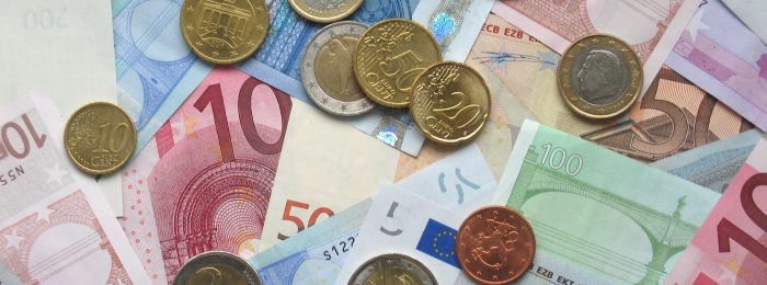 Euro w dalszym ciągu tanieje Osłabienie europejskiej waluty