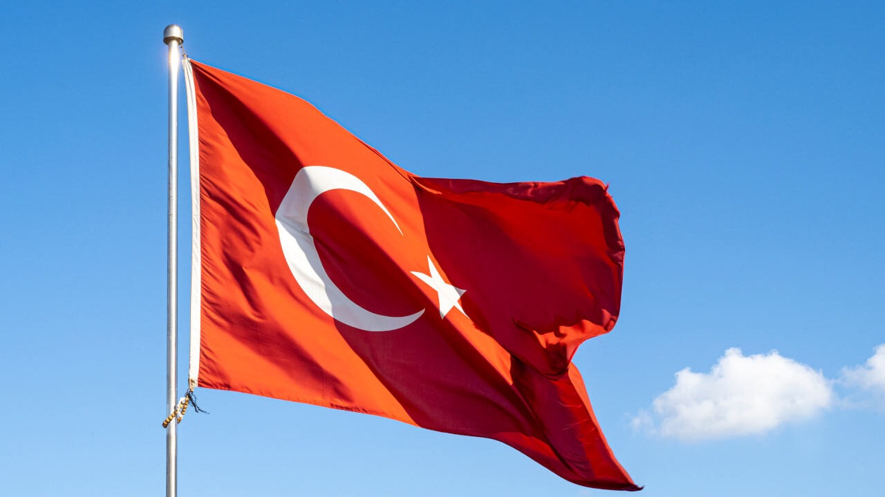 tureckie władze pozwały byłych gubernatorów banku centralnego