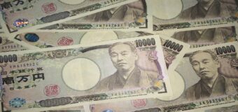 yen - Bank Japonii interweniuje na Forex. Jen nie był tak słaby od 24 lat.